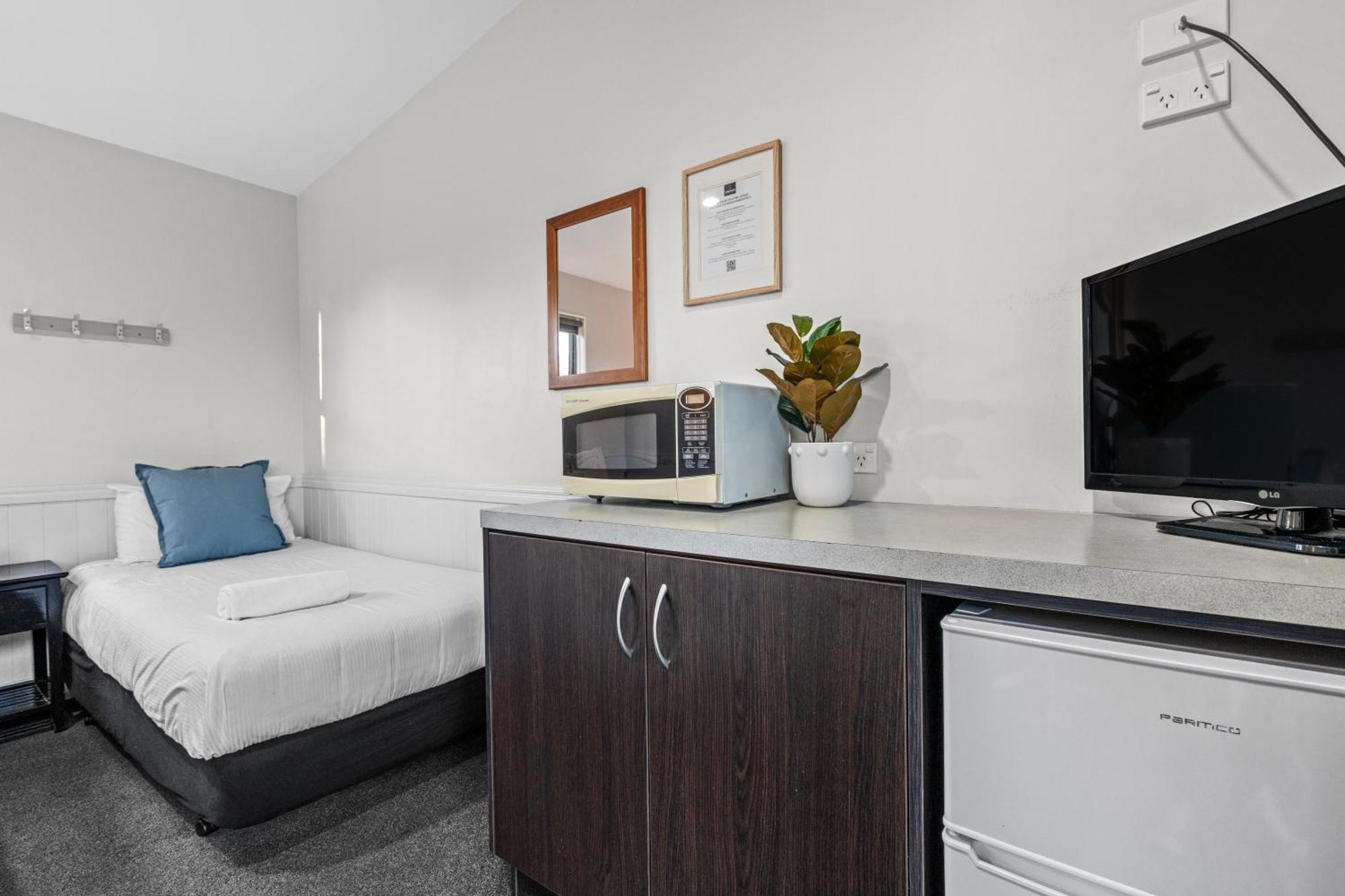 Tasman - 5* Te Anau