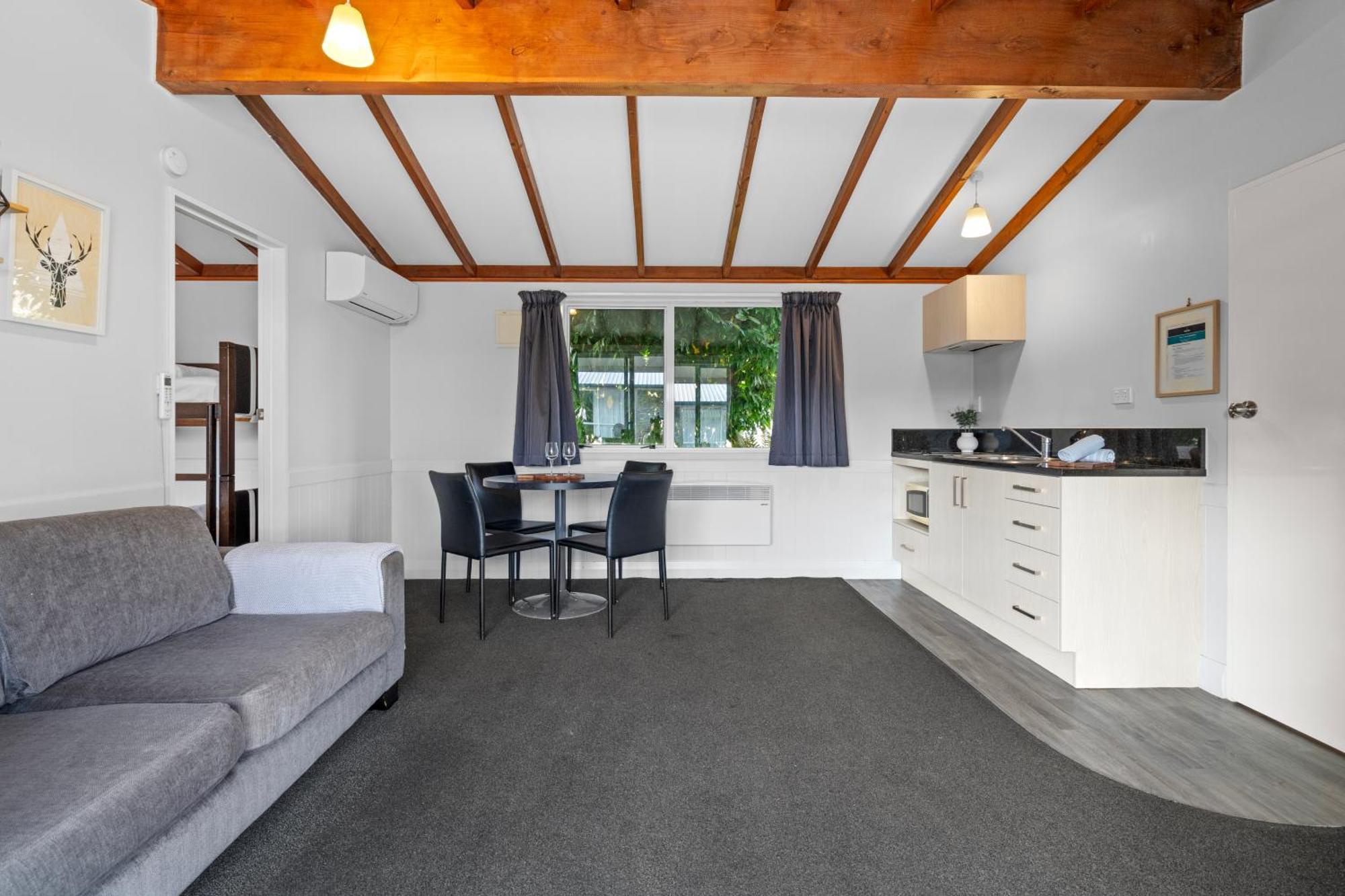 Tasman - 5* Te Anau