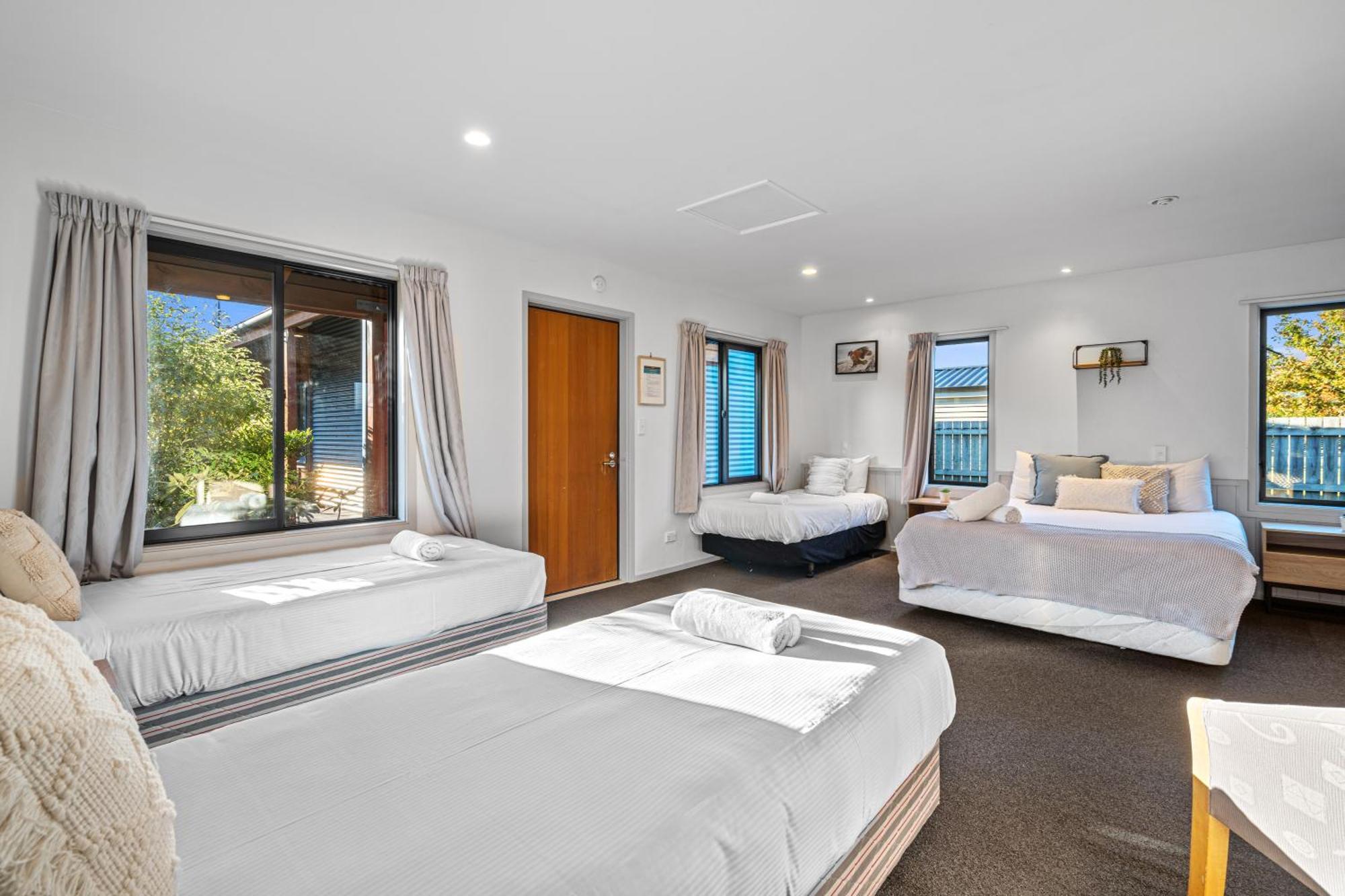 Tasman - 5* Te Anau