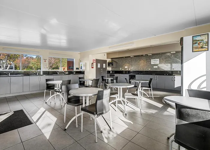 Tasman Holiday Parks - Te Anau